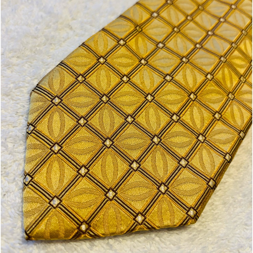 Brand New High Quality Tie By UMBRIA